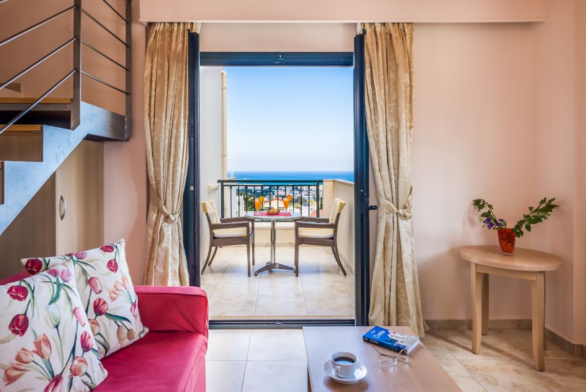 Penthouse Suite Living Room - Pilots Villas Hersonissos Crete