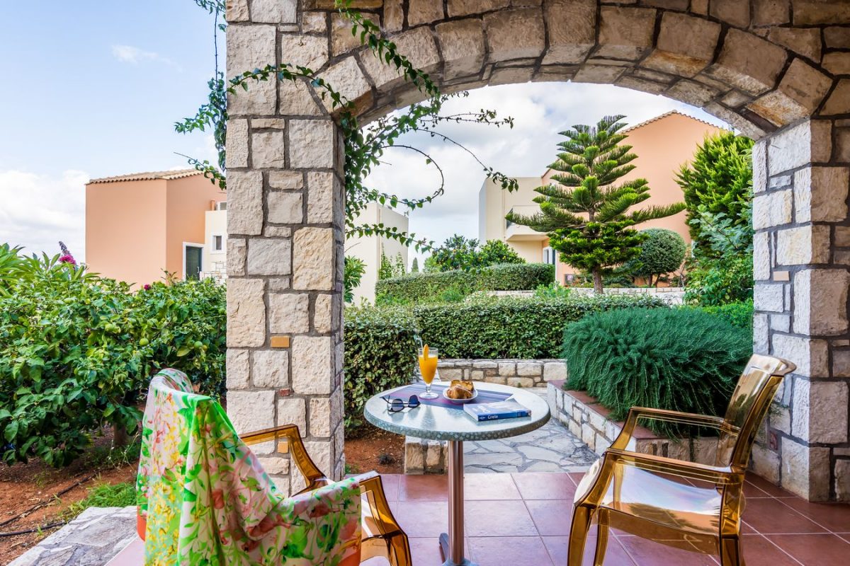 Deluxe Suite balcony - Pilots Villas Hersonissos Crete
